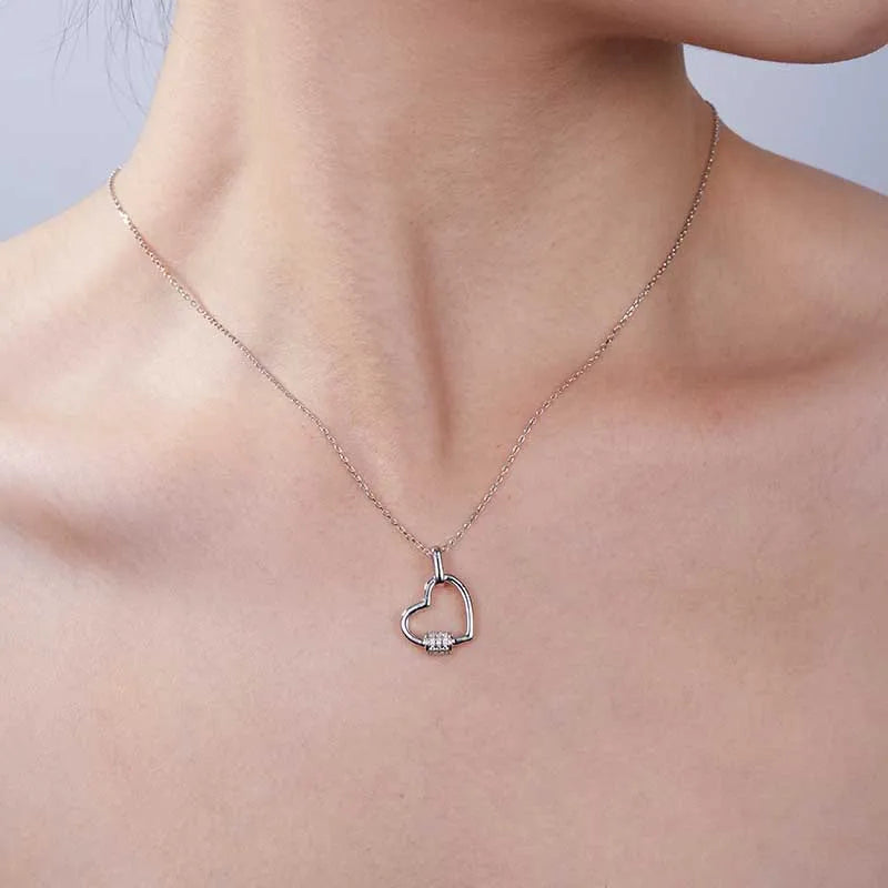 Collar de corazón morganita sintética plata rosa