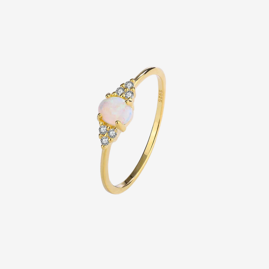 Anillo con ojo piedra ópalo